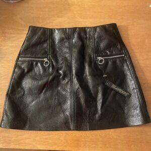 Blanknyc Black Size 26 Skirt Blank NYC Faux Leather Silver Zippers Pockets  Mini